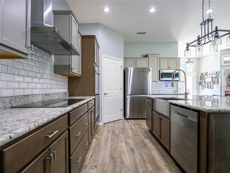 Furnished interior view inside a new home in , Dunnellon (Image 15).