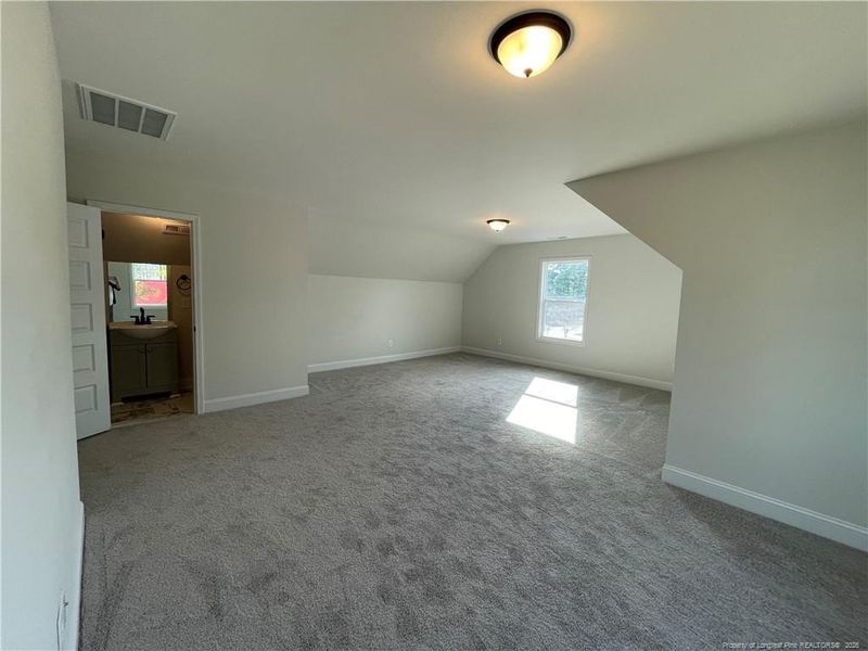 Third floor bonus room with a full bath! Third floor bonus room with a full bath!