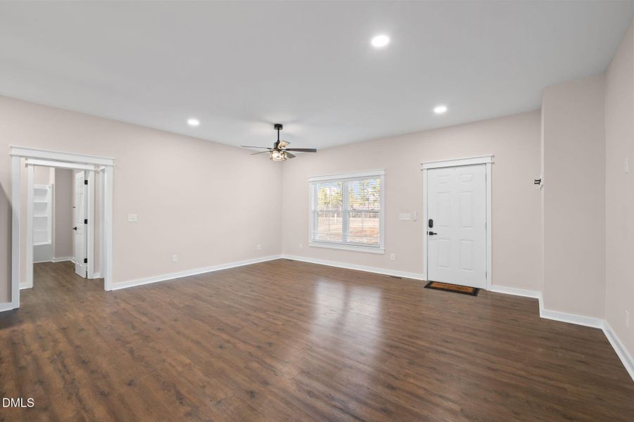 24-web-or-mls-P1108668 24-web-or-mls-P1108668