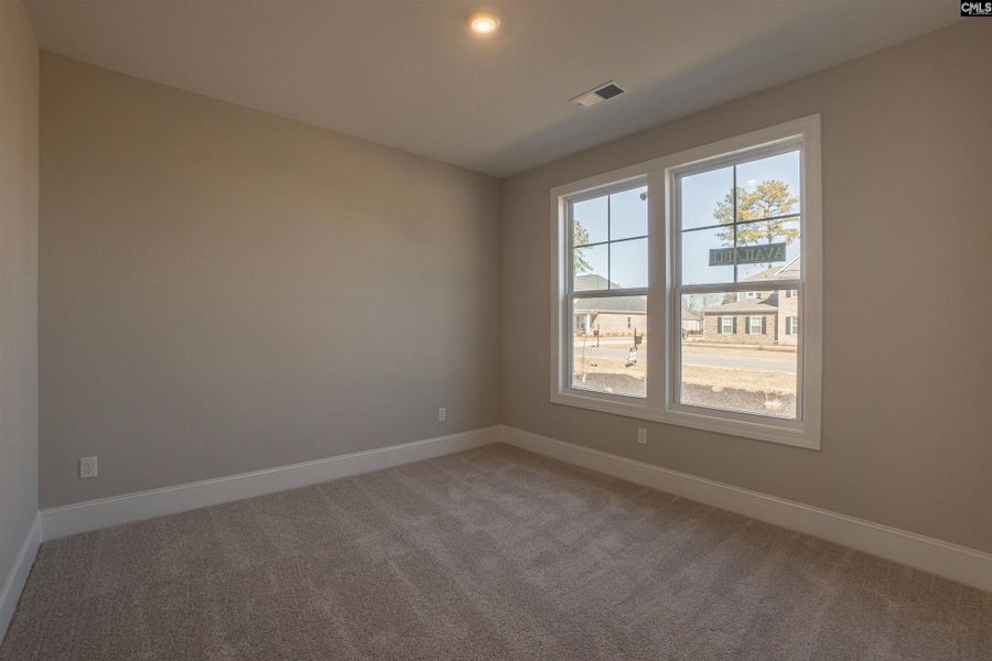 Spacious, unfurnished interior of a new home in The Cove, Sumter (Image 23).