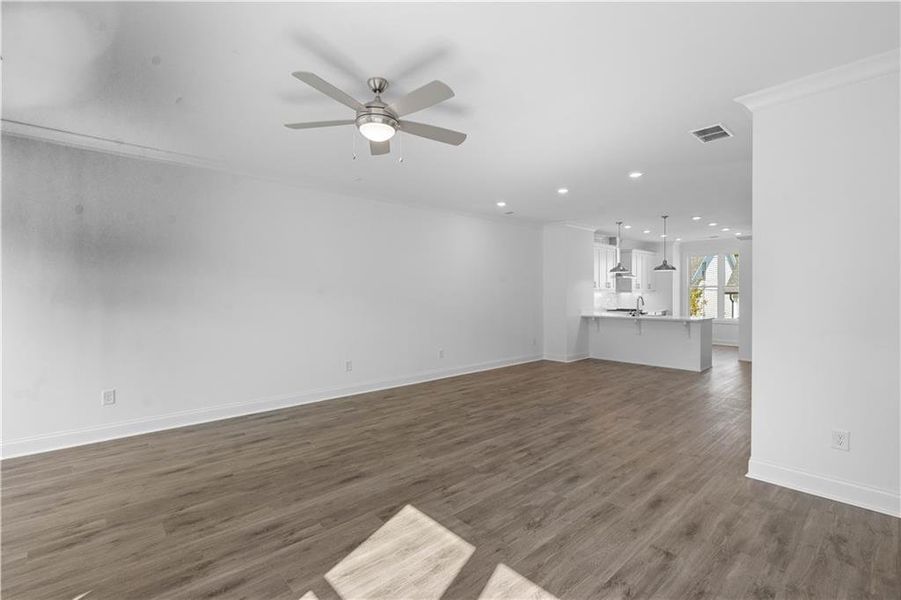 Spacious, unfurnished interior of a new home in Evanshire Townhomes, Duluth (Image 28).