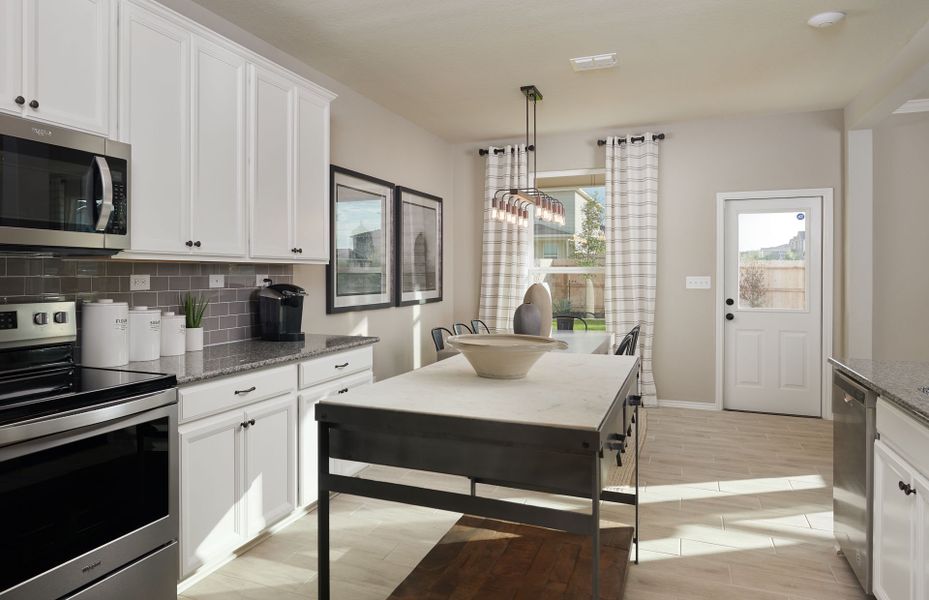 Representative furnished interior of a home built from the Springfield by Centex in Pinara Pines, Conroe (Image 12). Representative furnished interior of a home built from the Springfield by Centex in Pinara Pines, Conroe (Image 12).