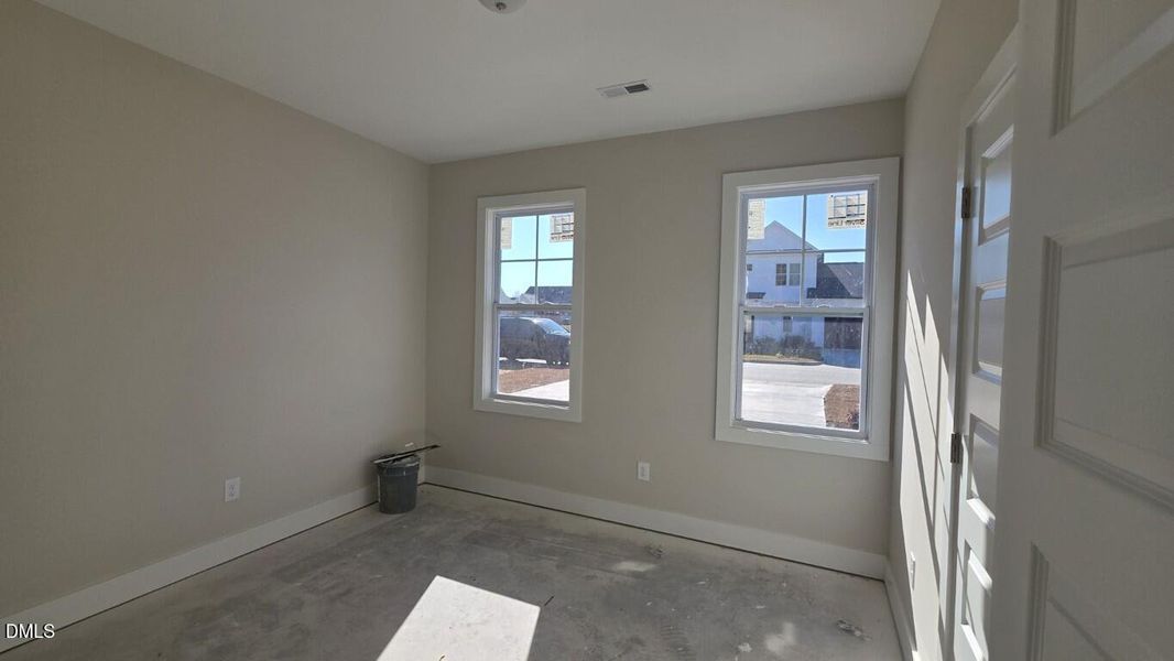 Lot 155 Surrey (12) (Medium)