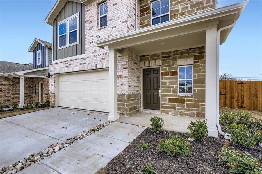 Exterior details and patio area of a home in Ambergrove, Royse City (Image 22).