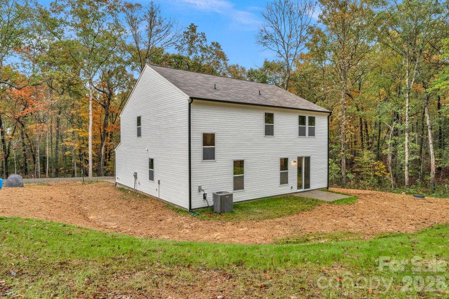 Exterior details and patio area of a home in , Monroe (Image 4).