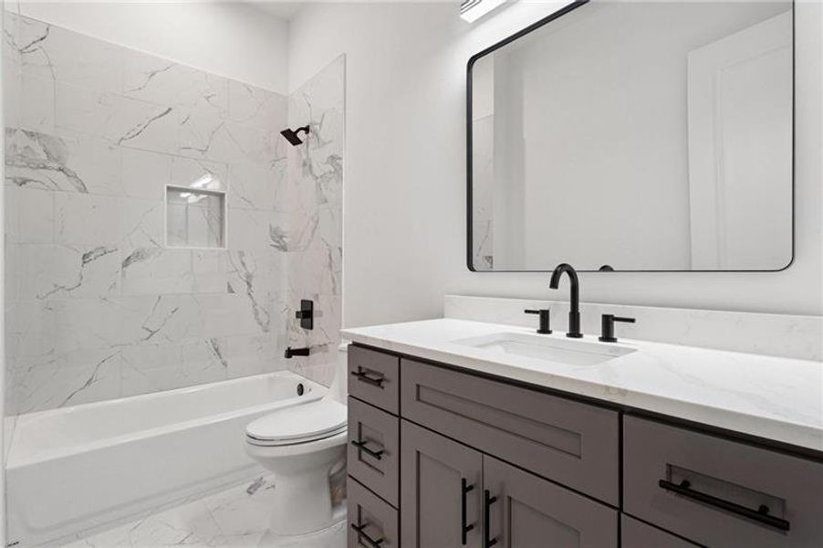 Furnished interior view inside a new home in , Jasper (Image 10).