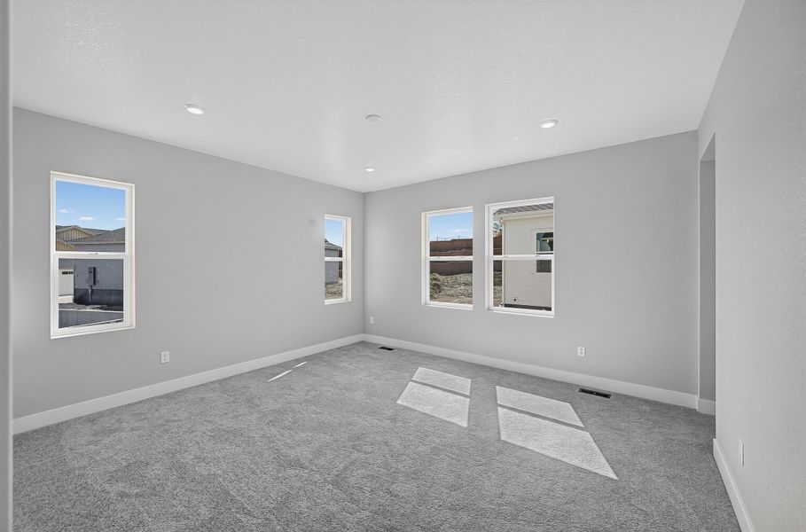 Spacious, unfurnished interior of a new home in Trailstone, Arvada (Image 21).