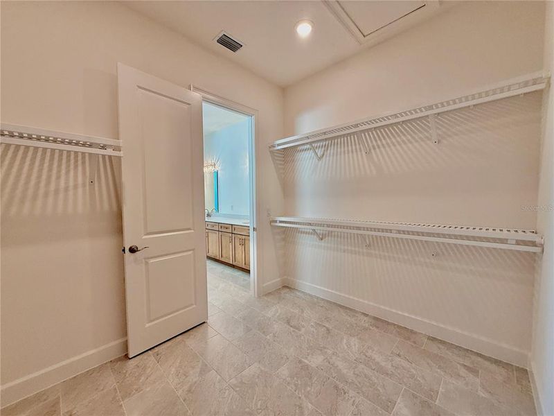 Spacious, unfurnished interior of a new home in Veranda Bay, Flagler Beach (Image 23).