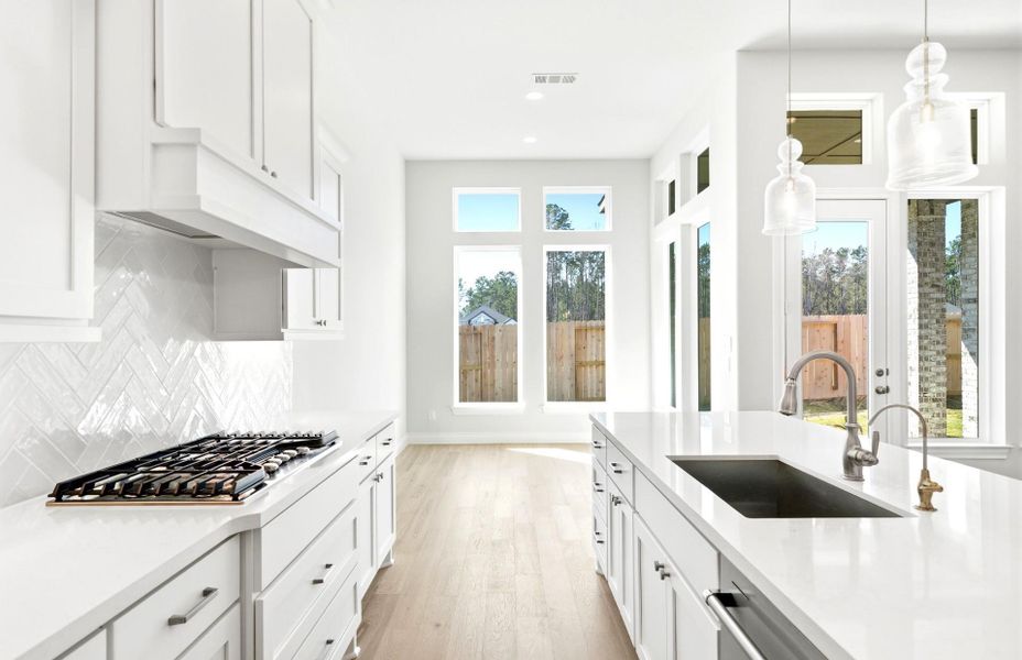 Furnished interior view inside a new home in The Highlands 55′, Porter (Image 14).