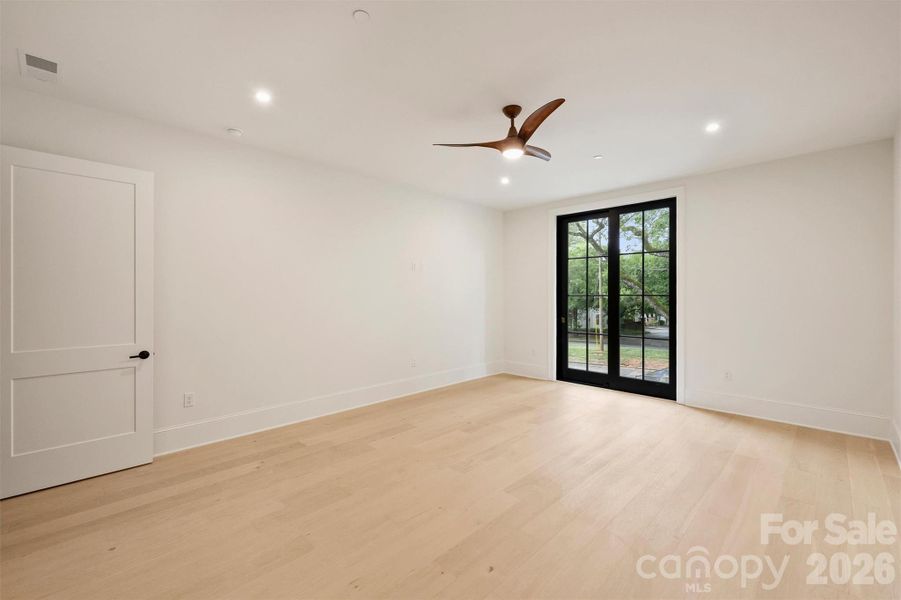 Spacious, unfurnished interior of a new home in , Charlotte (Image 23).