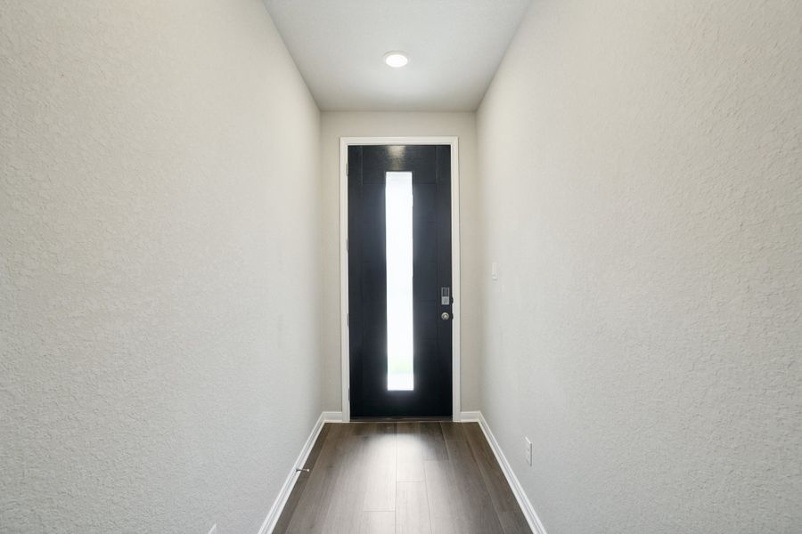 Entry of the Rio Grande floorplan at a Meritage Homes community. Entry of the Rio Grande floorplan at a Meritage Homes community.