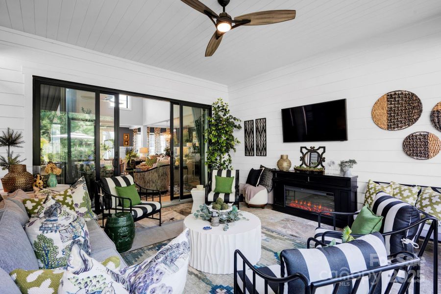 Furnished interior view inside a new home in , Davidson (Image 23).