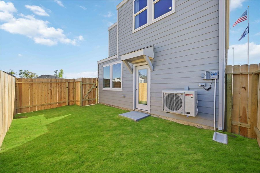 Exterior details and patio area of a home in Pinehaven, Houston (Image 3). Exterior details and patio area of a home in Pinehaven, Houston (Image 3).