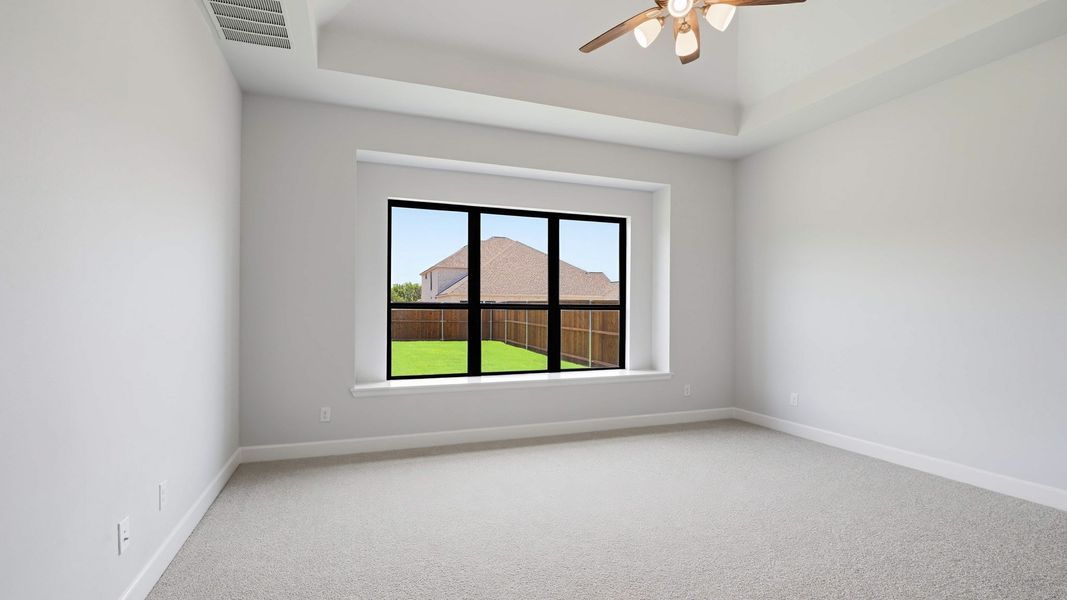 Spacious, unfurnished interior of a new home in Sonoma Verde, McLendon-Chisholm (Image 20).