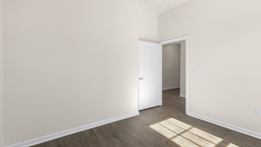 Spacious, unfurnished interior of a new home in The Villas at Martin Farms, Aberdeen (Image 18).