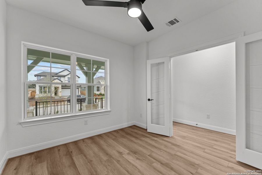 Spacious, unfurnished interior of a new home in Ladera - High Point 45', San Antonio (Image 10). Spacious, unfurnished interior of a new home in Ladera - High Point 45', San Antonio (Image 10).