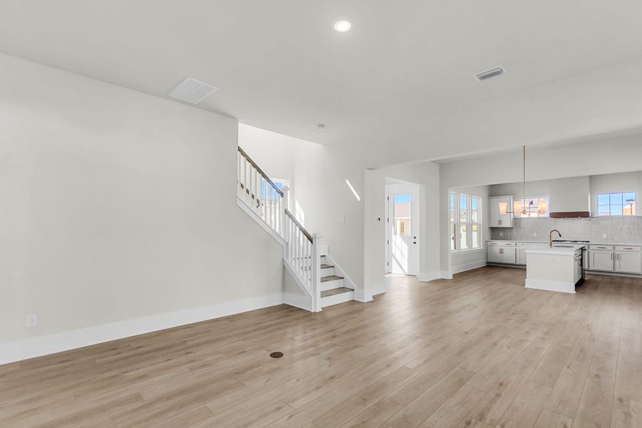 Spacious, unfurnished interior of a new home in Midtown at Nexton, Summerville (Image 31).