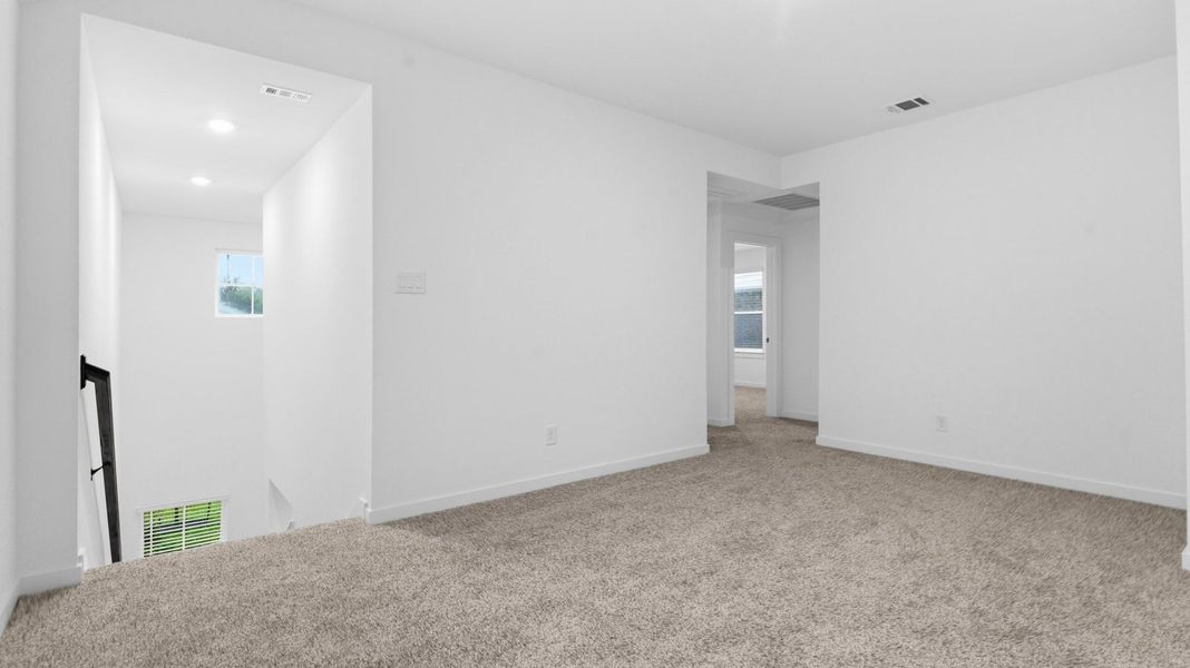 Spacious, unfurnished interior of a new home in Lakes at Westland Ranch, League City (Image 25).