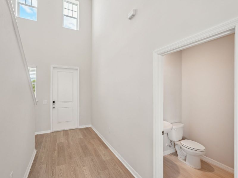 Spacious, unfurnished interior of a new home in Crescent Lakes - Premier Series, Punta Gorda (Image 10).