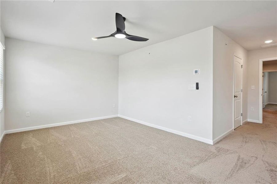 Spacious, unfurnished interior of a new home in The Enclave Townhomes, Hampton (Image 24).