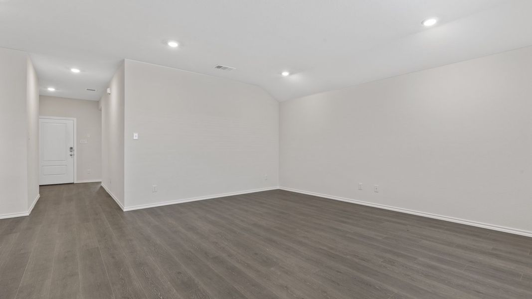 Representative unfurnished interior of a home built from the Huntsville by D.R. Horton in Blaire Lake, Tyler (Image 19). Representative unfurnished interior of a home built from the Huntsville by D.R. Horton in Blaire Lake, Tyler (Image 19).