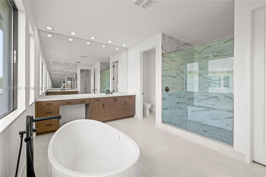 Furnished interior view inside a new home in , Palm Beach Gardens (Image 5). Furnished interior view inside a new home in , Palm Beach Gardens (Image 5).