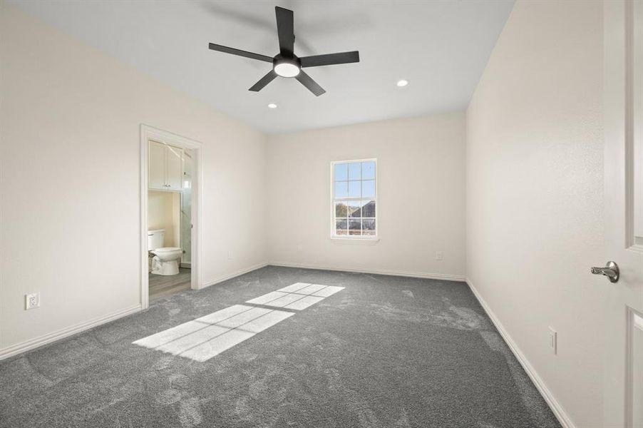 Spacious, unfurnished interior of a new home in , Grand Prairie (Image 28).