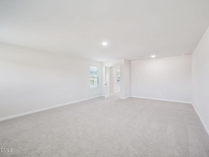 25-web-or-mls-Raleigh - Oak Manor - 508