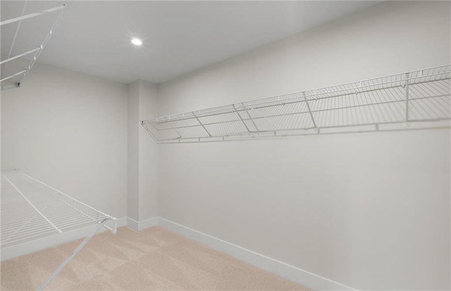 Spacious, unfurnished interior of a new home in Creekside at Skelton, Jefferson (Image 23).
