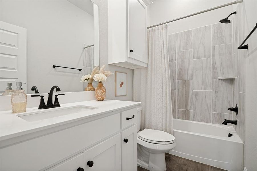 Furnished interior view inside a new home in , McLendon-Chisholm (Image 26). Furnished interior view inside a new home in , McLendon-Chisholm (Image 26).