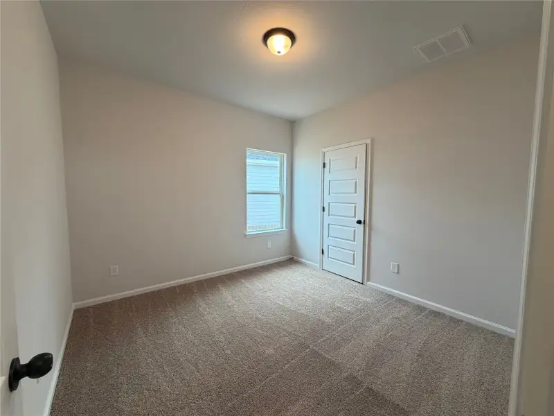 Spacious, unfurnished interior of a new home in La Segarra, Brookshire (Image 16). Spacious, unfurnished interior of a new home in La Segarra, Brookshire (Image 16).