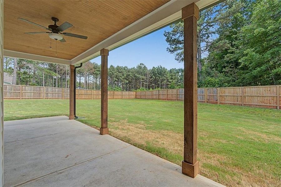 Exterior details and patio area of a home in , Dallas (Image 3).