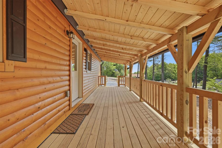 Exterior details and patio area of a home in , Fleetwood (Image 22).