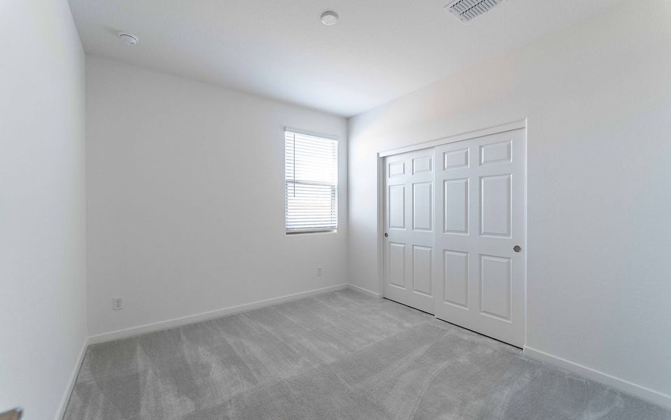 Spacious, unfurnished interior of a new home in Rancho Santa Rosa, Maricopa (Image 19).