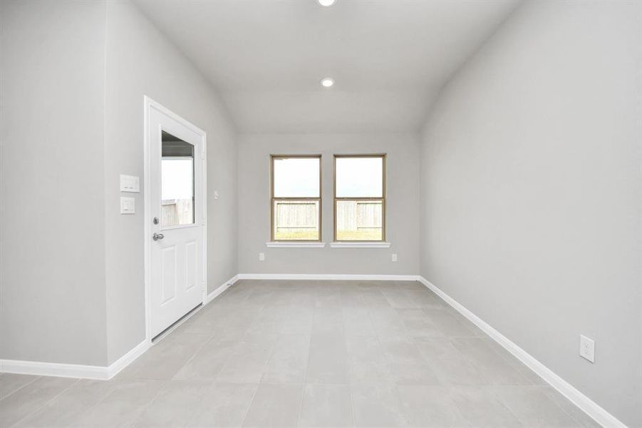 Spacious, unfurnished interior of a new home in Sweetgrass Village, Crosby (Image 21).