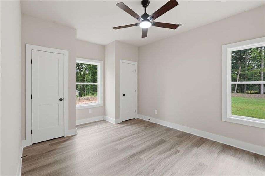 Spacious, unfurnished interior of a new home in , Gainesville (Image 26).