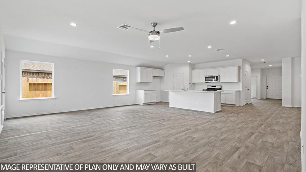 Spacious, unfurnished interior of a new home in Porters Mill, New Caney (Image 10).