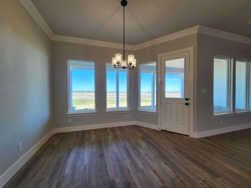 Spacious, unfurnished interior of a new home in Rocky Top, Krum (Image 14).