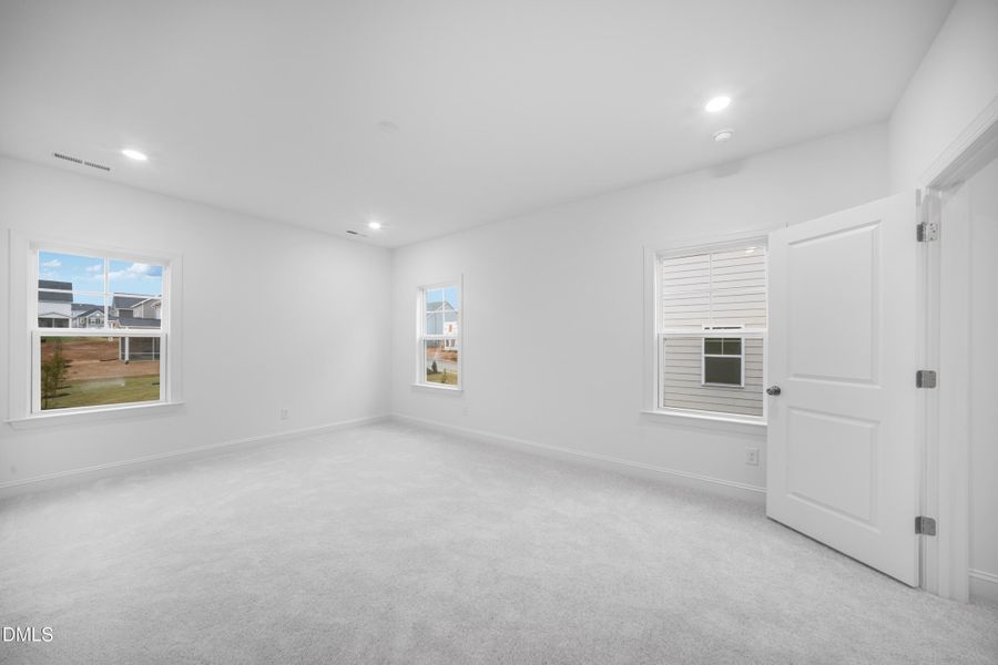 SUN_Stoneriver_Pic_LandrumIII-08