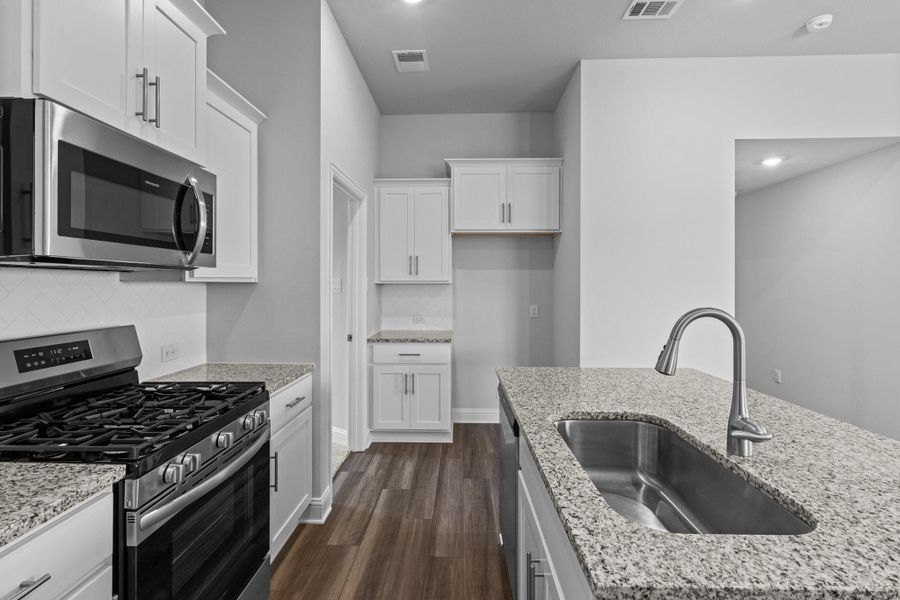Furnished interior view inside a new home in River Ranch Trails, Dayton (Image 8). Furnished interior view inside a new home in River Ranch Trails, Dayton (Image 8).