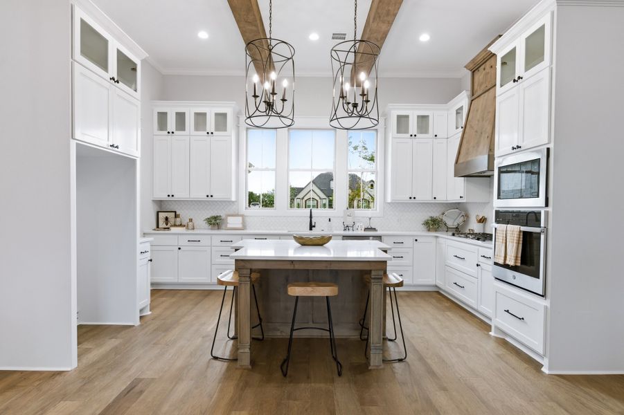Furnished interior view inside a new home in Windmill Hill, Bryan (Image 12).