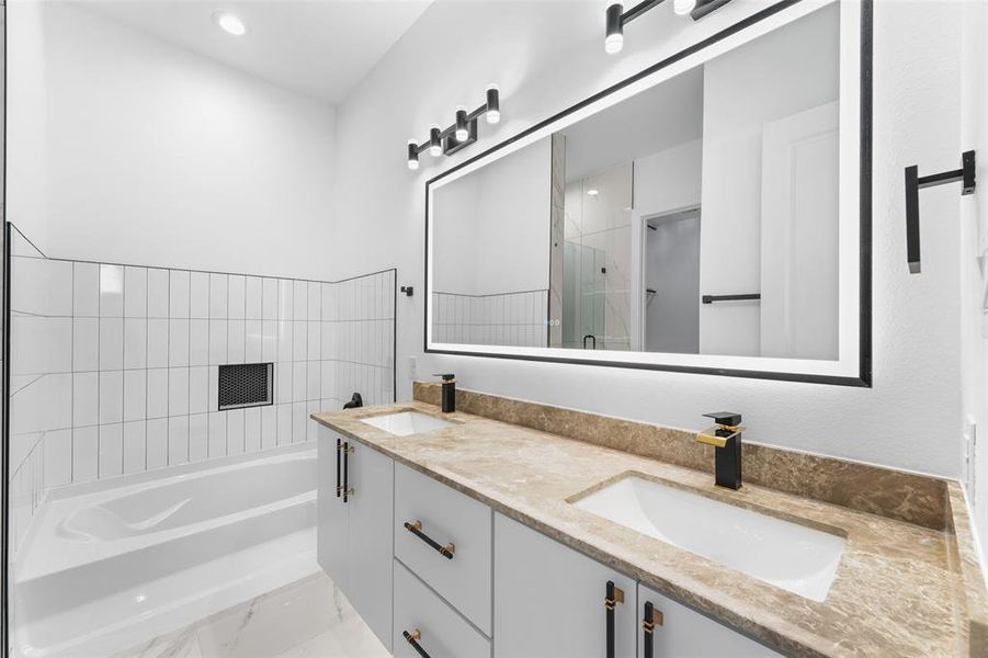 Furnished interior view inside a new home in , Dallas (Image 12).