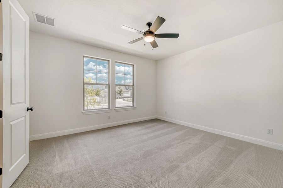 Spacious, unfurnished interior of a new home in The Porch at Du Pre, Buda (Image 13). Spacious, unfurnished interior of a new home in The Porch at Du Pre, Buda (Image 13).