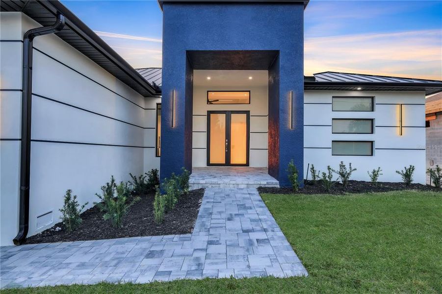 Exterior details and patio area of a home in , Port Charlotte (Image 2). Exterior details and patio area of a home in , Port Charlotte (Image 2).