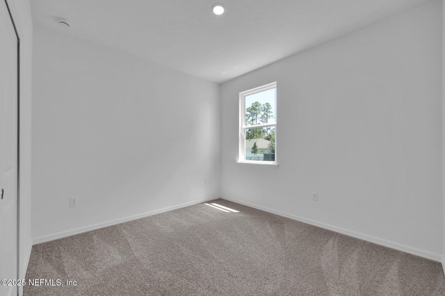 Spacious, unfurnished interior of a new home in Hyland Trail, Green Cove Springs (Image 16). Spacious, unfurnished interior of a new home in Hyland Trail, Green Cove Springs (Image 16).