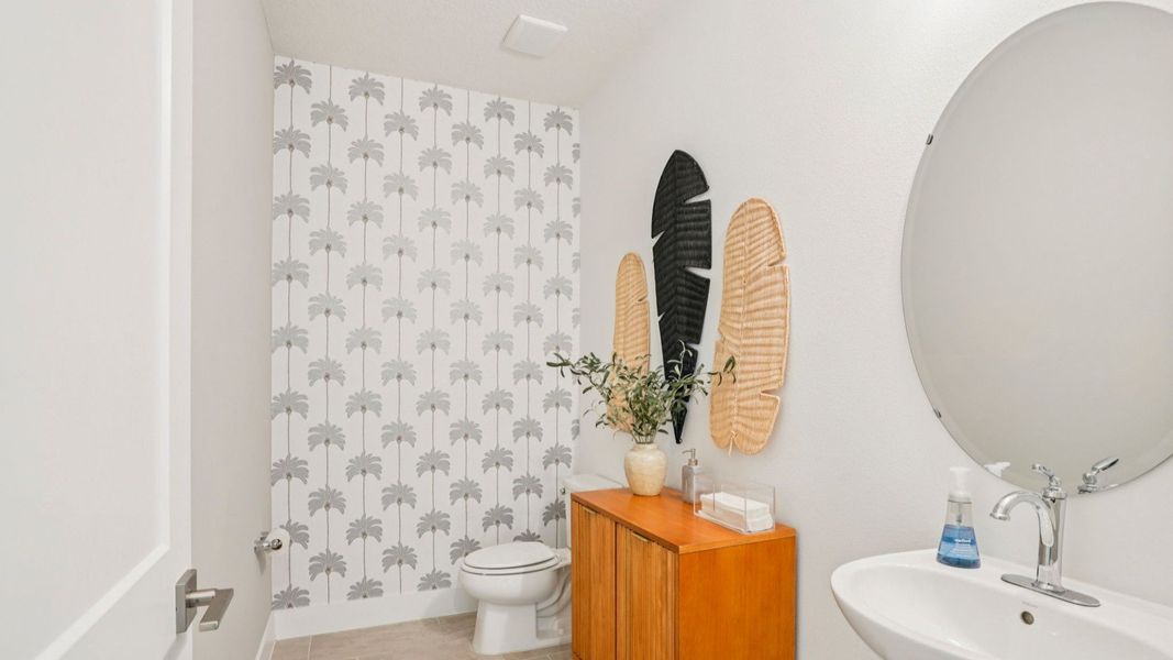 Representative furnished interior of a home built from the Sweetgum by DRB Homes in Ardisia Park, New Smyrna Beach (Image 20).