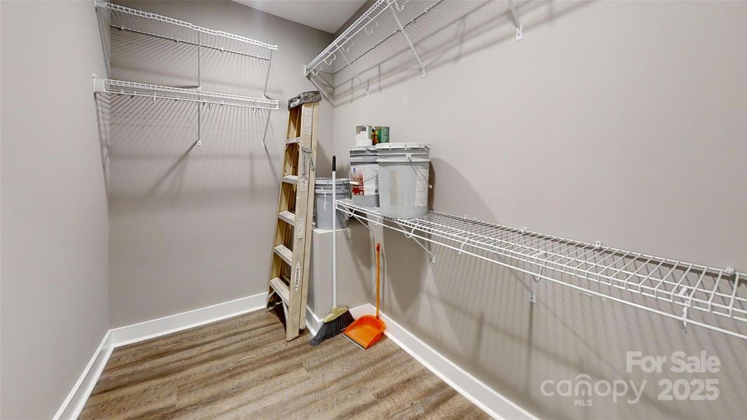 Spacious, unfurnished interior of a new home in , Lawndale (Image 18).