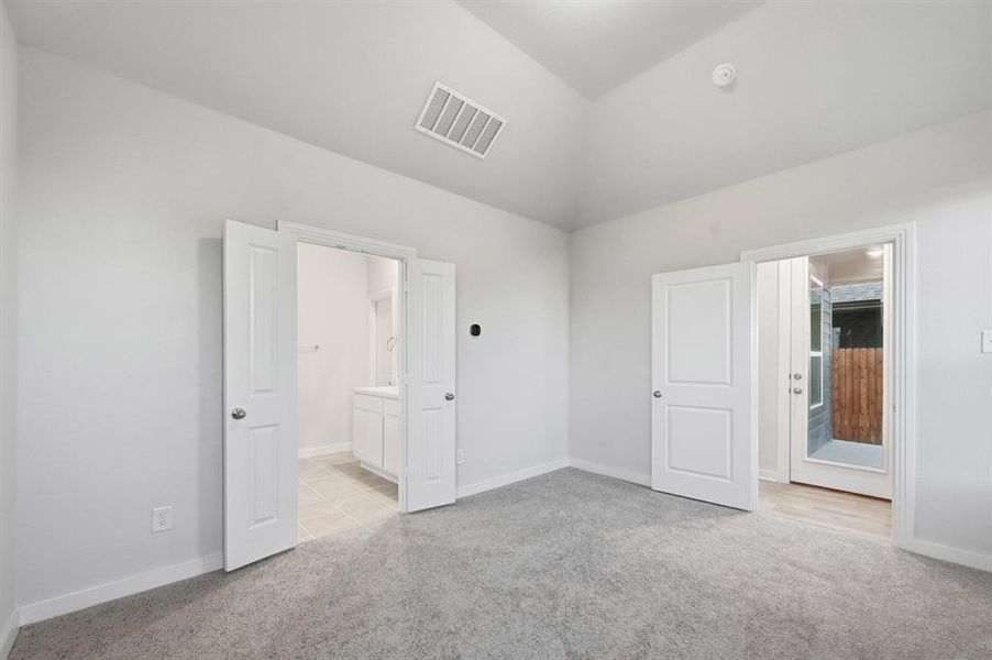 Spacious, unfurnished interior of a new home in Heartland, Heartland (Image 13). Spacious, unfurnished interior of a new home in Heartland, Heartland (Image 13).