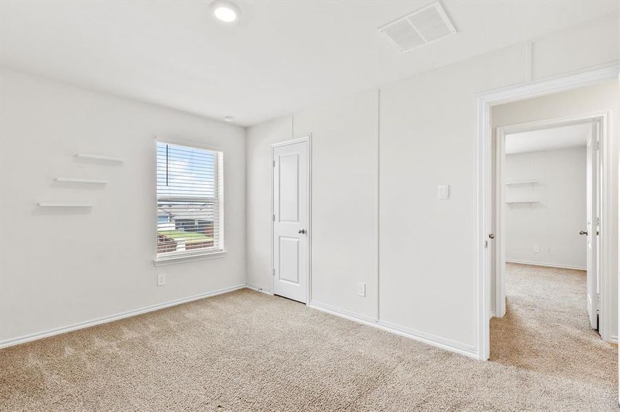 Spacious, unfurnished interior of a new home in , Princeton (Image 29).