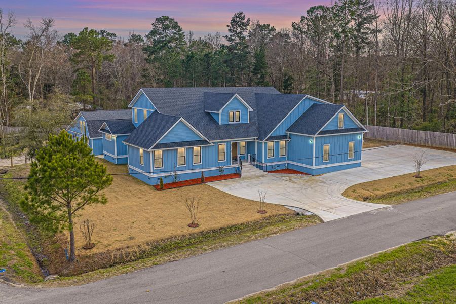 Front exterior of a new home in , Ladson, SC, highlighting curb appeal (Image 1). Front exterior of a new home in , Ladson, SC, highlighting curb appeal (Image 1).